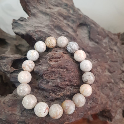 Vòng san hô hóa thạch hiếm 12mm 17 hạt đẹp size vòng 12ly 17 hạt cung sanh Anh Chị đeo đẹp Màu đẹp như bông hoa vân trắng vàng nâu vân bóng đẹp lạ sang tay lắm luôn ạ