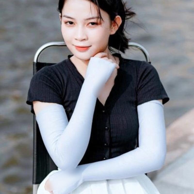 Găng tay  unisex đi phươt , dã ngoại , thể thao  chống nắng UV và các tia tử ngoại ,co giãn 4 chiều thoáng mát dễ chịu