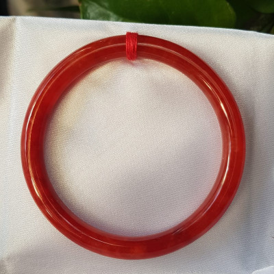 Vòng Cẩm Thạch đỏ đẹp CN 54mm x chột 6,8mm màu đỏ tươi đều bóng đẹp chuẩn hợp nữ mạng hỏa mạng thổ 53kg- 60kg đeo đẹp tay may mắn tốt sức khỏe công việc rực rỡ tài lộc quà tặng ý nghĩa cho Mẹ, mình & người thân ạ