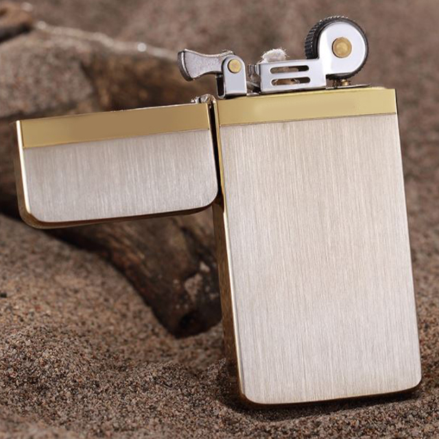 Vỏ Hột Quẹt Bật Lửa Xăng Đá Siêu Mỏng Zorro ZC5-12 Họa Tiết Xước Mịn In Logo - Dùng Xăng Bấc Đá Cao Cấp