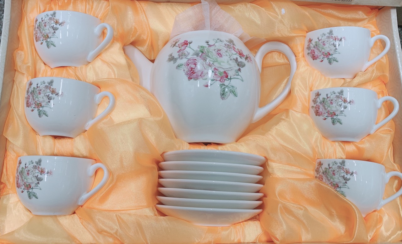 Bộ ấm chén pha trà sứ hoa hồng ( Giao ngẫu nhiên ) ANTH670