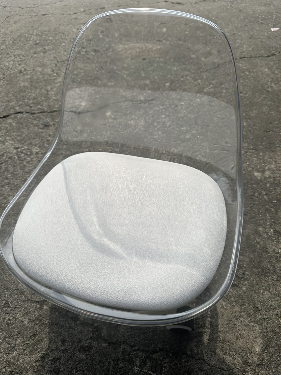 Ghế đôn bánh xe tiện lợi Juno Sofa loại tốt dễ ráp đẹp bền chắc (giao màu ngẫu nhiên)