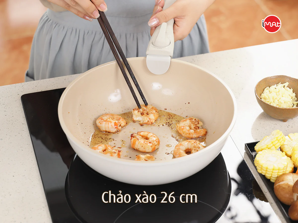 Bộ 3 nồi chảo cán rời Neoflam Hàn Quốc.Bao gồm, nồi 20cm, chảo chiên 24cm, chảo xào đa năng 26cm.