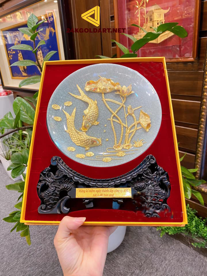 Đĩa Ngọc Dát Vàng