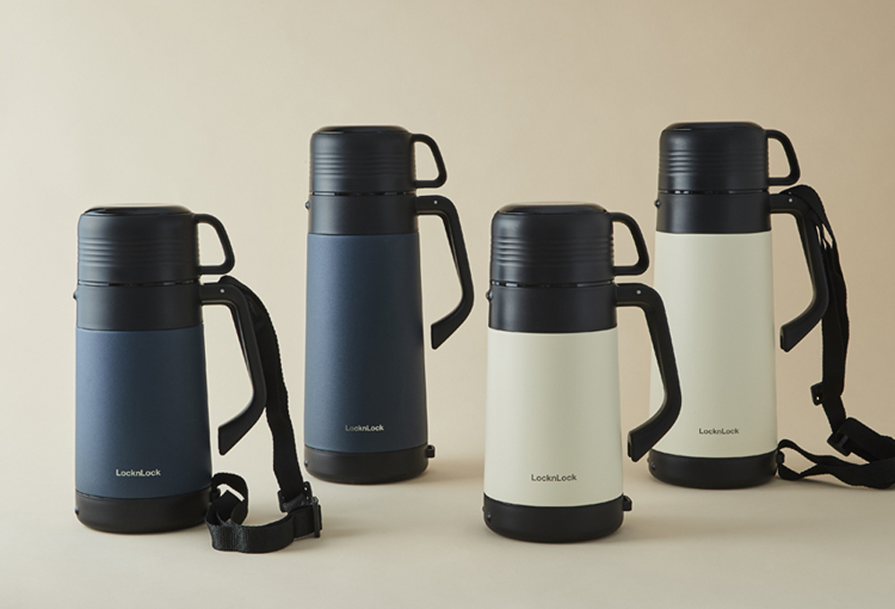 Bình giữ nhiệt Lock&Lock Easy Outdoor Vacuum Bottle màu xanh navy LHC1485NVY 1,8L - Hàng chính hãng có quai xách, nắp dùng làm cốc nước - JoyMall