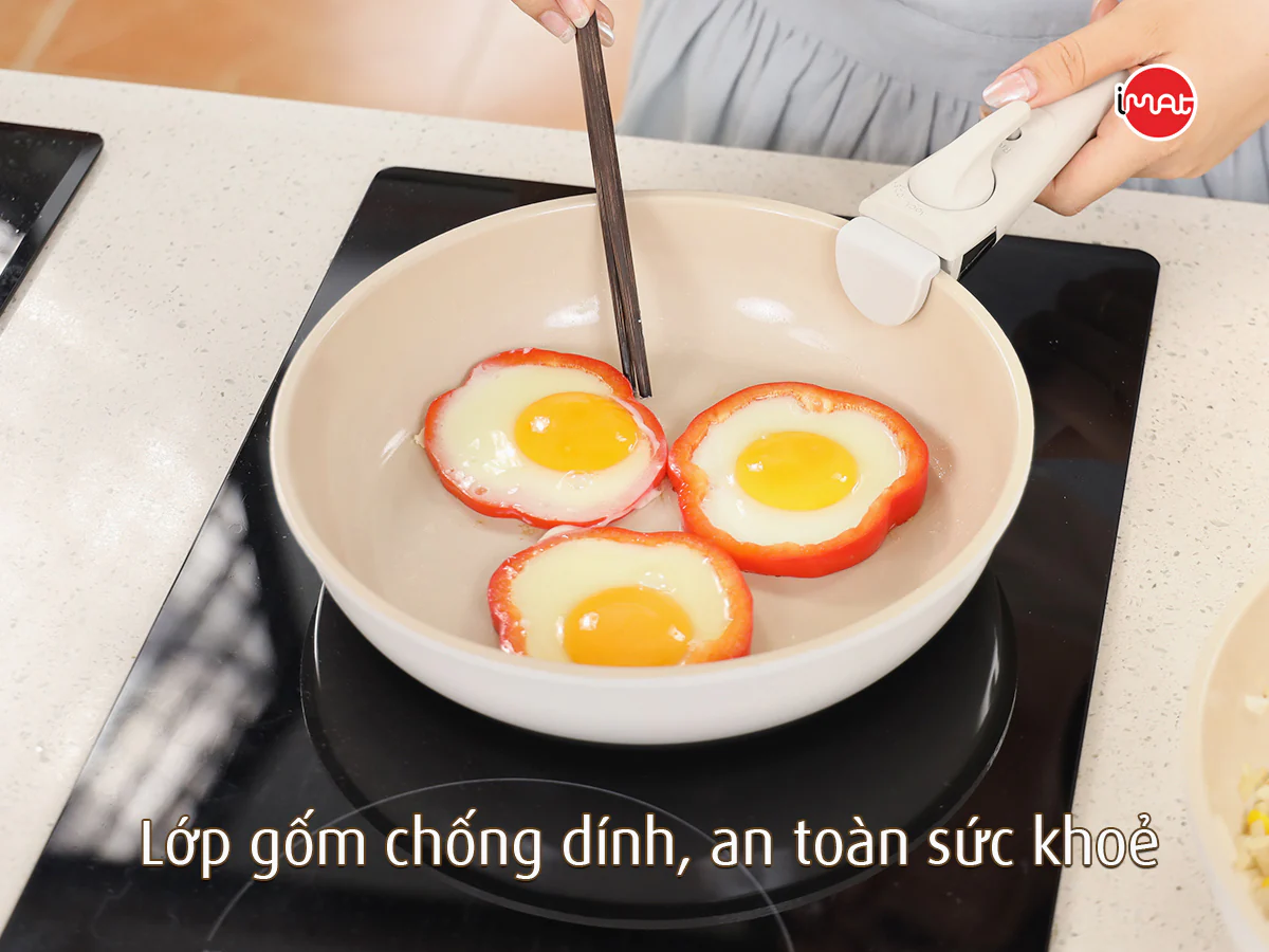 Bộ 3 nồi chảo cán rời Neoflam Hàn Quốc.Bao gồm, nồi 20cm, chảo chiên 24cm, chảo xào đa năng 26cm.