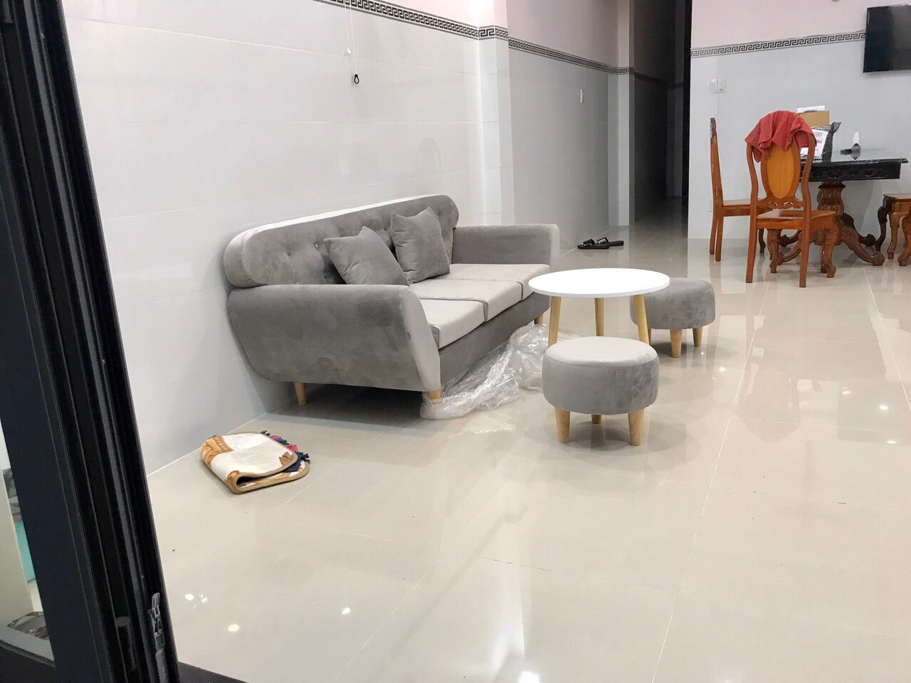 Bộ sofa băng xám trắng nhung PHKH7