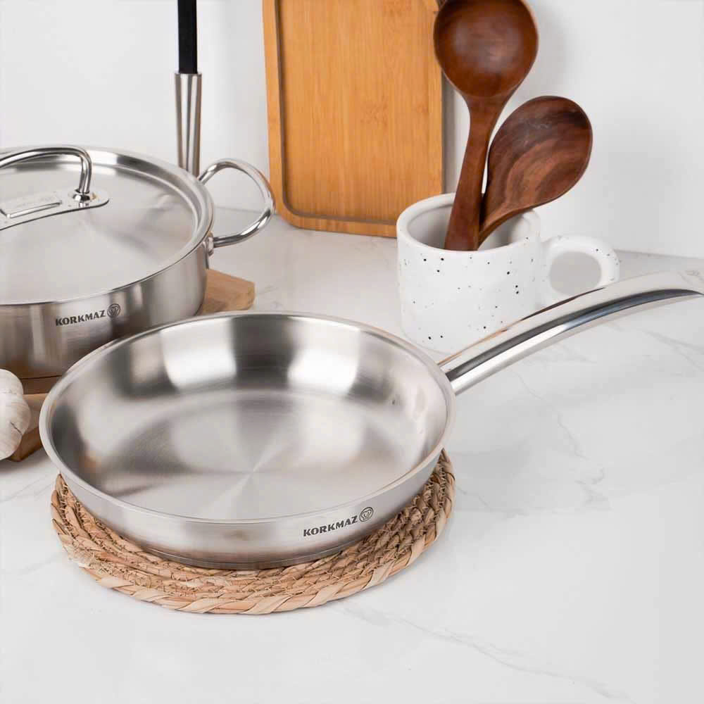 Chảo inox 18/10 Korkmaz Proline 28 cm - 2.7 lít