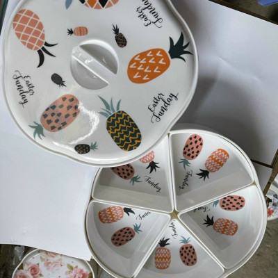 KHAY ĐỰNG MỨT TẾT BẰNG NHỰA PHÍP HÌNH TRÒN SÓNG 5 NGĂN TAM GÁC ( HOA VĂN GIAO NGÂU NHIÊN )