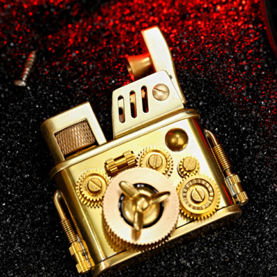 Vỏ Hột Quẹt Bật Lửa Zorro DC540 Thiết Kế Độc Lạ Với Cánh Quạt Mini Phía Trước Màu Vàng - Dùng Xăng Đá Cao Cấp