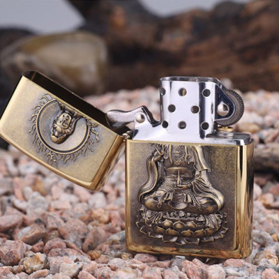 Vỏ Hột Quẹt Bật Lửa xăng đá Zorro Z91040 thiết kế họa tiết hình phật - dùng xăng bấc đá cao cấp ( giao màu ngẫu nhiên )