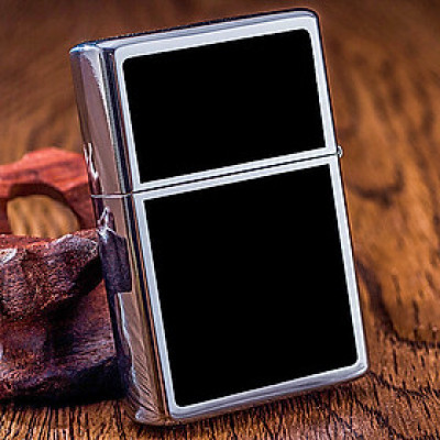 Vỏ Hột Quẹt Bật Lửa Xăng Đá Zorro Z6007 Họa Tiết Sơn Đen Viền Vàng Bạc - Dùng Xăng Bấc Đá Cao Cấp