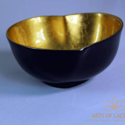 Bát Sơn Mài Hình Trái Tim Vàng