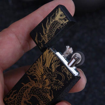 Vỏ Hột Quẹt Bật Lửa Rồng Xăng Thiết kế đẹp độc lạ - Dùng Xăng Bấc Đá Cao Cấp