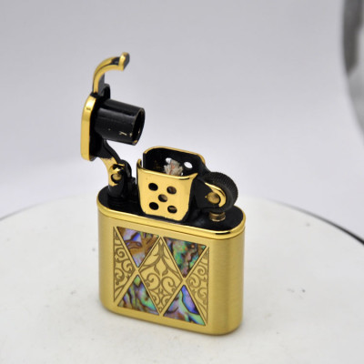 Vỏ Hột Quẹt Bật Lửa Xăng Đá Zorro Z506-008 Khảm Trai Đẹp Độc Lạ Nhiều họa Tiết - Dùng Xăng Bấc Đá cao Cấp