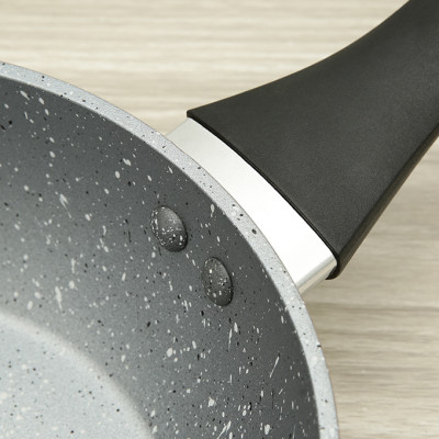 Chảo vân đá chống dính đáy từ 26 cm Greencook GCP221-26IH - Hàng Chính Hãng