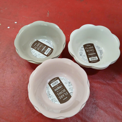 Tô nhựa hình cánh hoa Nakaya Flare Bowl 1.1L