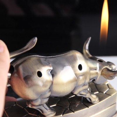 Vỏ Hột Quẹt Bật Lửa Kiêm Gạt Tàn 2 Chức Năng Hình Con Trâu DH-8868 Màu Vàng Đồng Loại To