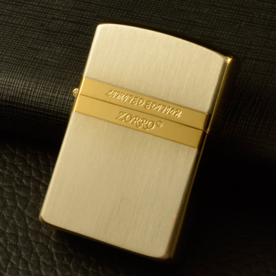 Vỏ Hột Quẹt Bật Lửa Hộp Quẹt Xăng Đá Zorro Z8391 Họa Tiết Xước Mịn - Dùng Xăng Bấc Đá Cao Cấp