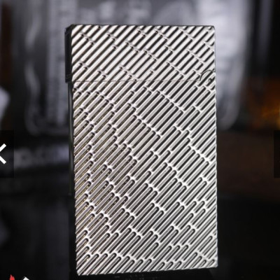 Vỏ Hột Quẹt Bật Lửa Upon D197T Họa Tiết Kẻ Chéo Cực Chất - Dùng Ga Đá Cao Cấp