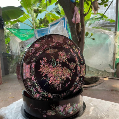 Tráp tròn gỗ gụ, khảm xà cừ ốc đỏ đẹp long lanh trang trí phòng khách  kt tròn 30 cao 12cm  