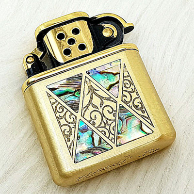 Vỏ Hột Quẹt Bật Lửa Xăng Đá Zorro Z506-008 Khảm Trai Đẹp Độc Lạ Nhiều họa Tiết - Dùng Xăng Bấc Đá cao Cấp