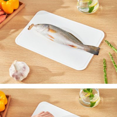 Thớt uốn dẻo, chia vạch đa năng 2mm KM-1279 hàng Nhật