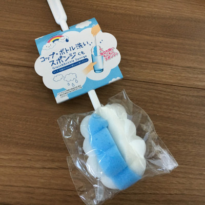 Dụng cụ rửa cốc, chai lọ Kokubo, chất liệu mút mềm giúp làm sạch nhẹ nhàng các vật dụng mà không gây trầy xước đến các vật dụng - nội địa Nhật Bản