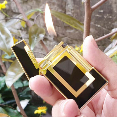 Vỏ Hột Quẹt Bật Lửa Dupont D151V Họa Tiết Sơn Mài Đen Ô Vuông Vàng Đẹp Độc Lạ - Dùng Gas Đá Cao Cấp