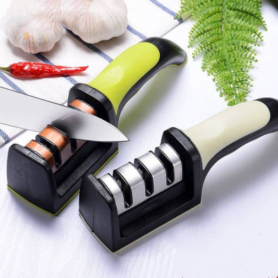 Dụng cụ mài dao , kéo bằng thép không gỉ , sét , với  3 rãnh sắc bén , máy mài dao bằng tay 3 cấp độ  vô cùng tiện lợi 