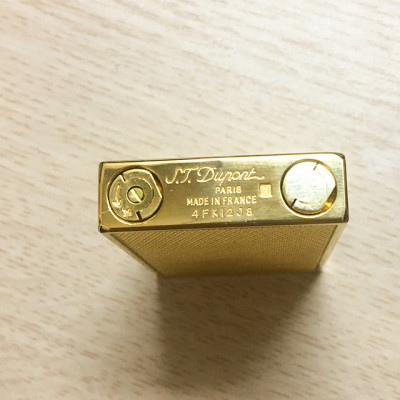 Vỏ Hột Quẹt Bật Lửa Upon D139V Họa Tiết Hình Ô Vuông Nhỏ Li Ti Màu Vàng Sang Trọng - Dùng Gas Đá Cao Cấp