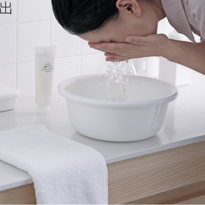 Chậu nhựa dạng tròn có lớp phủ AG+ ( dung tích 4.2L - Giao màu ngẫu nhiên ) - Hàng nội địa Nhật Bản.