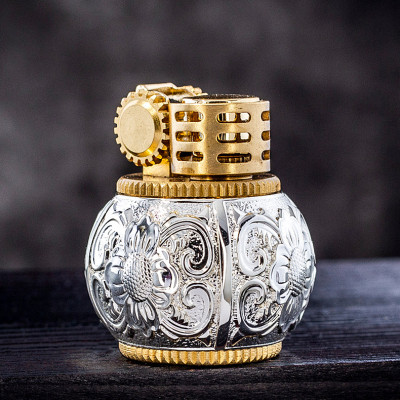 Vỏ Hột Quẹt Bật Lửa Zorro Z583 Mini Thiết Kế Độc Lạ Với Hoa Văn Cổ Nổi Nhiều Màu - Dùng Xăng Bấc Đá Cao Cấp