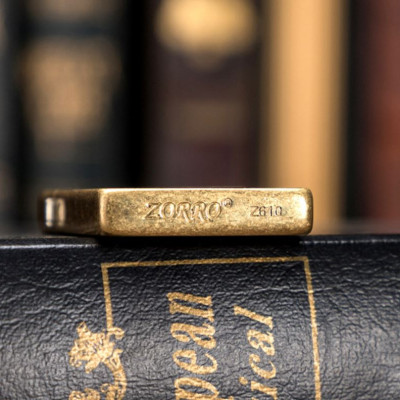 Vỏ Hột Quẹt Bật Lửa Xăng Đá Siêu Mỏng Zorro Z610 Nhiều Màu - Dùng Xăng Bấc Đá Cao Cấp