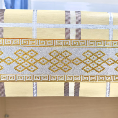 Khăn trải bàn W.751 caro - nhũ vàng 90 x 150 cm, không thấm nước, dễ làm sạch