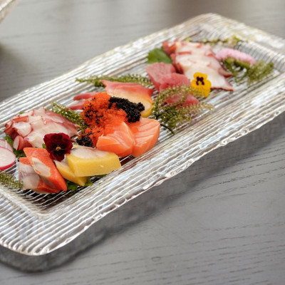 Đĩa chữ nhật IVV ALL IN ONE trắng 45x22cm Hàng chính hãng