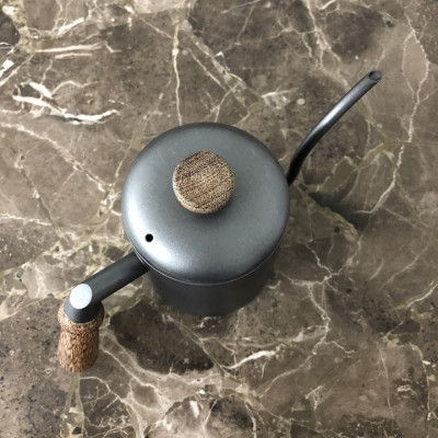 Ấm drip cổ ngỗng chuyên nghiệp rót cà phê, rượu và các chất lỏng khác. Thương hiệu cao cấp L-Beans SD-600-Hàng chính hãng