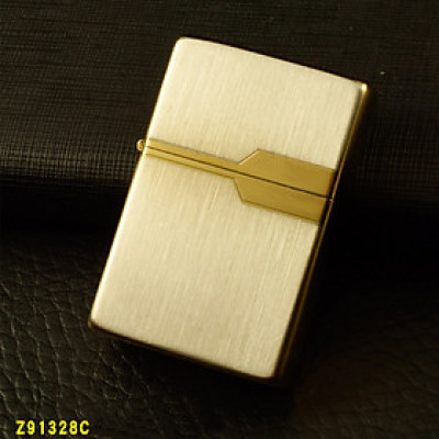 Vỏ Hột Quẹt Bật Lửa Hộp Quẹt Xăng Đá Zorro Z91328 Họa Tiết Xước Mịn - Giao Màu Ngẫu Nhiên