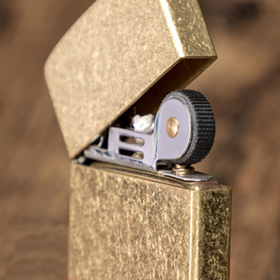 Vỏ Hột Quẹt Bật Lửa Xăng Đá Siêu Mỏng Zorro Z610 Nhiều Màu - Dùng Xăng Bấc Đá Cao Cấp