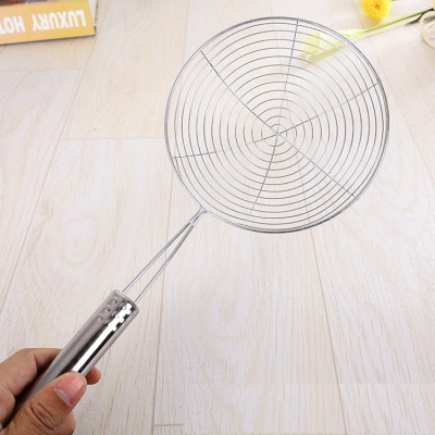 Vợt chiên ráo dầu inox , Vợt vớt thức ăn inox có cán treo tiện lợi - GROFA