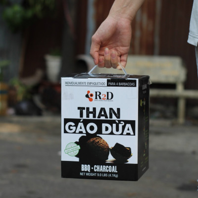Combo 3 hộp than không khói làm từ Gáo dừa chính hãng R2D dùng cho tiệc nướng BBQ (tổng 7 kg than) an toàn cho sức khoẻ