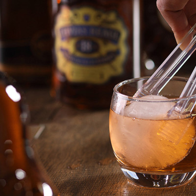 Khuôn Làm Đá Hình Cầu KUNBE, Dụng Cụ Tạo Viên Đá Hình Bi Tròn 6cm Độc Đáo - Giao Màu Ngẫu Nhiên