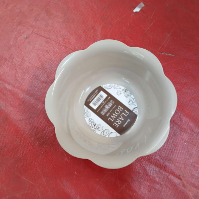 Tô nhựa hình cánh hoa Nakaya Flare Bowl 1.1L