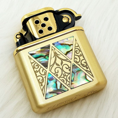 Vỏ Hột Quẹt Bật Lửa Xăng Đá Zorro Z506-008 Khảm Trai Đẹp Độc Lạ Nhiều họa Tiết - Dùng Xăng Bấc Đá cao Cấp