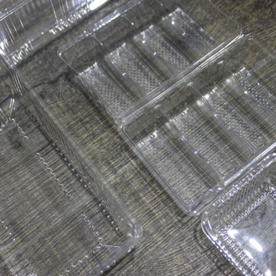 Combo 100 cái Hộp đựng bánh Pía 4 ngăn