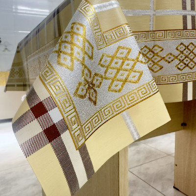 Khăn trải bàn W.751 caro - nhũ vàng 90 x 150 cm, không thấm nước, dễ làm sạch