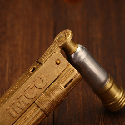 Vỏ Hột Quẹt Bật Lửa Xăng Đá Imco 6700A Bằng Đồng Thiết Kế Nhỏ Gọn Đẹp Độc Lạ - Dùng Xăng Bấc Đá Cao Cấp