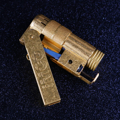 Vỏ Hột Quẹt Bật Lửa Xăng Đá Imco 6700A Bằng Đồng Thiết Kế Nhỏ Gọn Đẹp Độc Lạ - Dùng Xăng Bấc Đá Cao Cấp