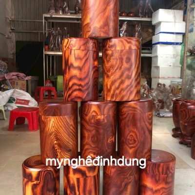 Hộp đựng trà ( chè) để bàn bằng gỗ trắc cao 20x11cm 