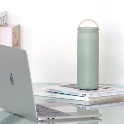 Bình giữ nhiệt Lock&Lock 475ml Metro Two Way màu trắng LHC4274WHT, Hàng chính hãng, có quai xách, đế silicone chống trượt - JoyMall